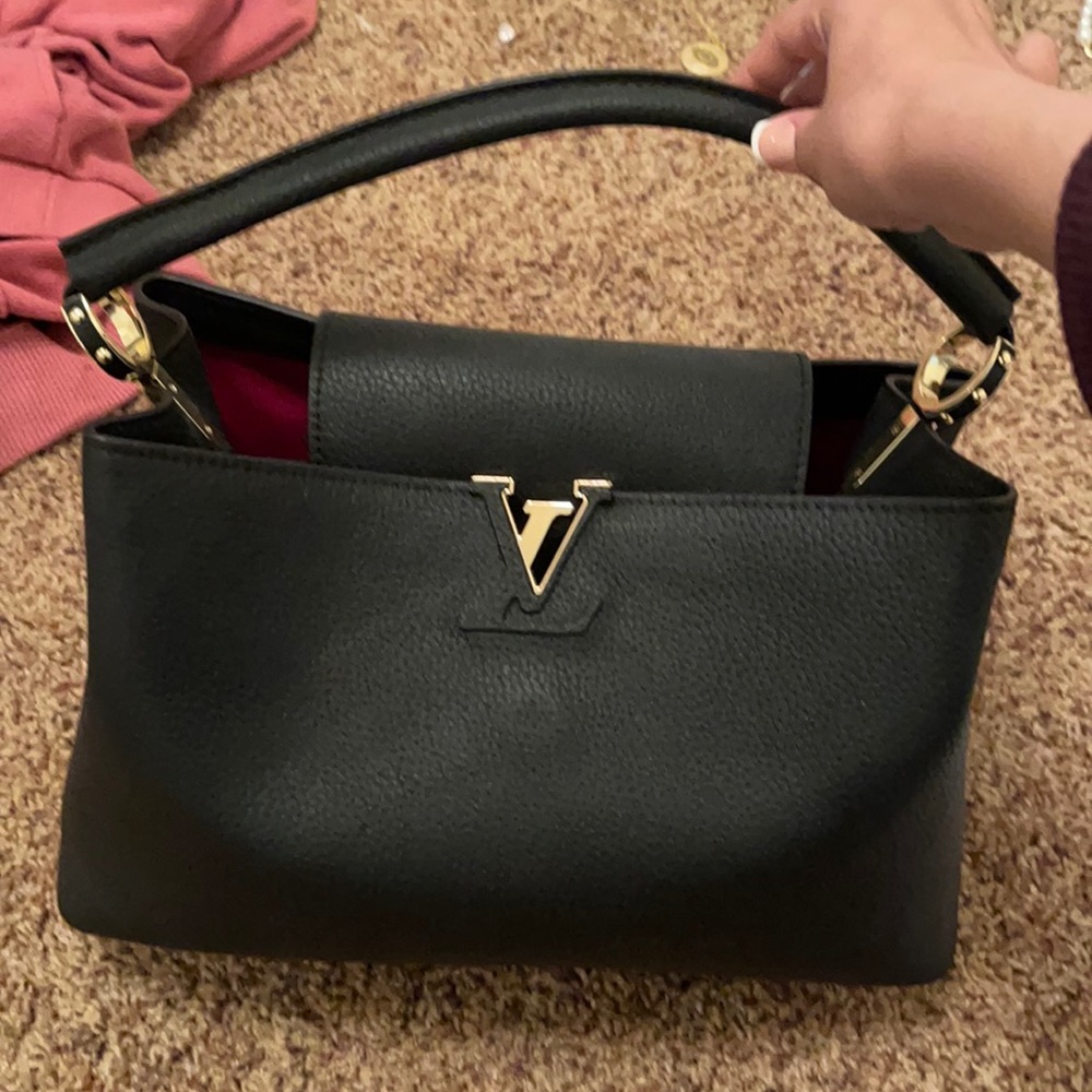 Black and gold purse